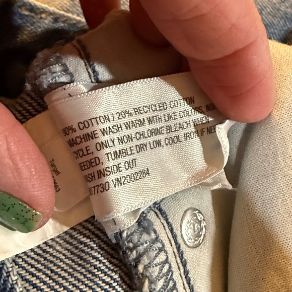 Universal Thread Light Blue Distressed Wide Leg Jeans - Picture 4 of 5